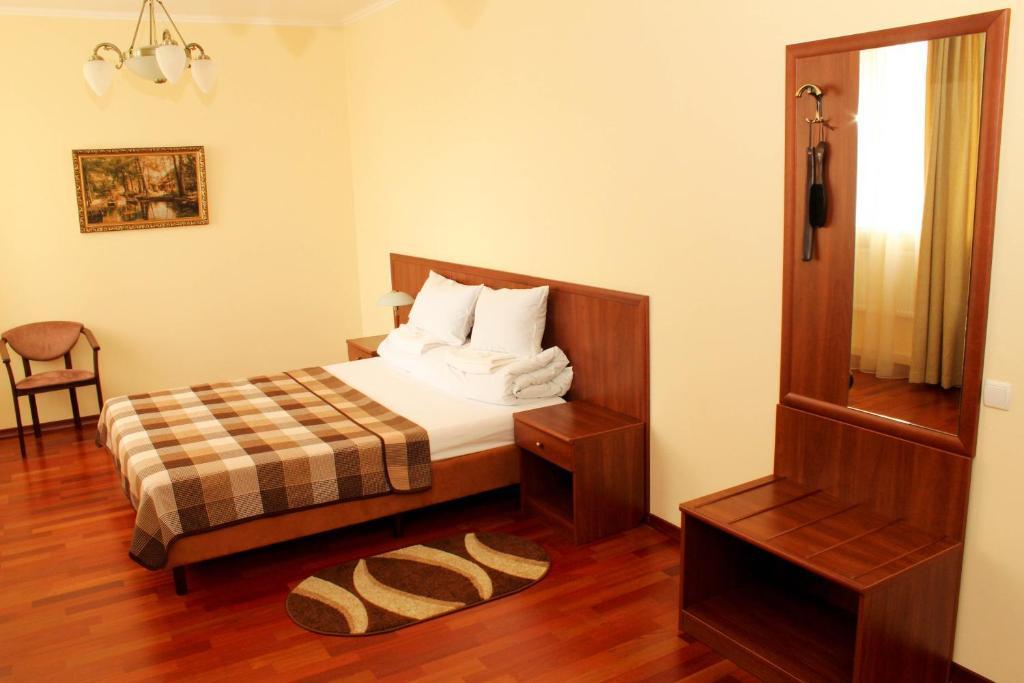 Stanislaviv Hotel Ivano-Frankivszk Szoba fotó
